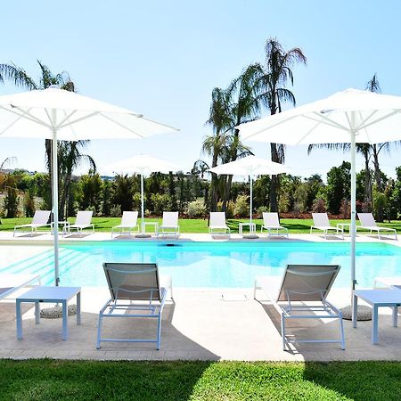 Borgo Fiorito Relais Bed & Breakfast Parabita Luaran gambar
