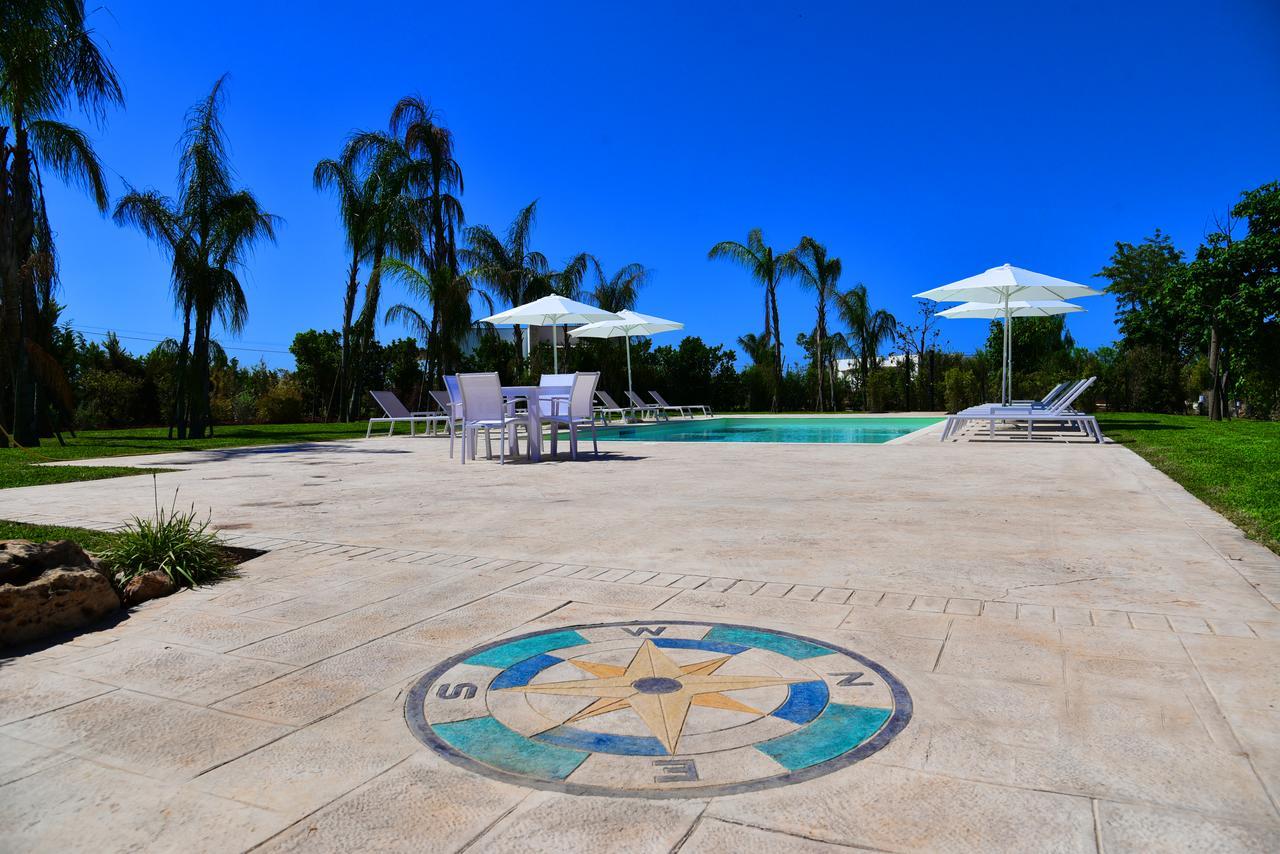 Borgo Fiorito Relais Bed & Breakfast Parabita Luaran gambar