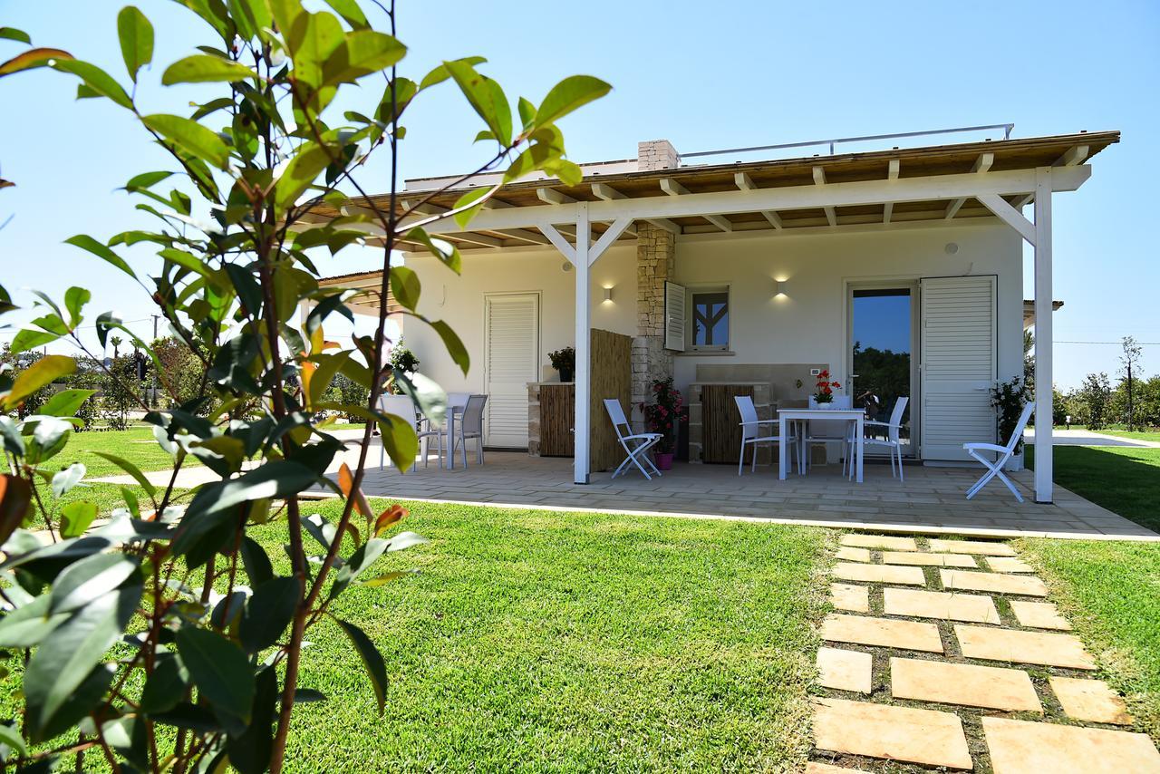 Borgo Fiorito Relais Bed & Breakfast Parabita Luaran gambar