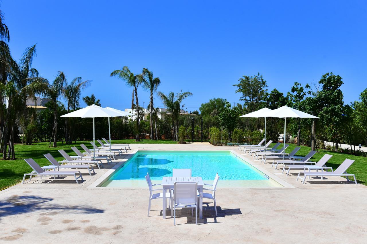 Borgo Fiorito Relais Bed & Breakfast Parabita Luaran gambar