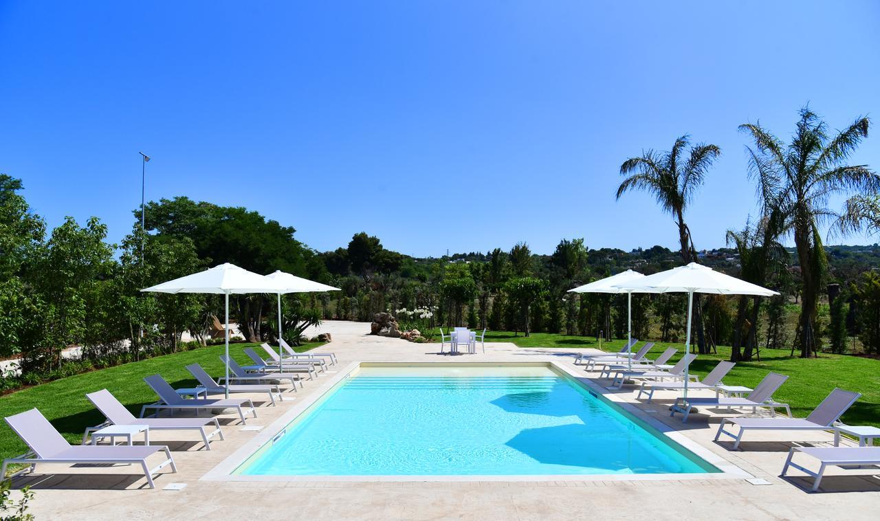 Borgo Fiorito Relais Bed & Breakfast Parabita Luaran gambar