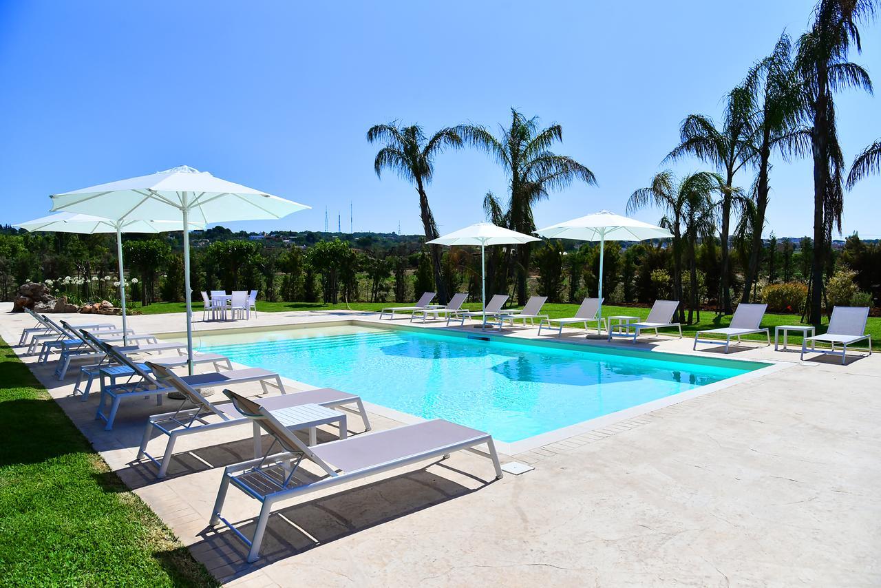 Borgo Fiorito Relais Bed & Breakfast Parabita Luaran gambar