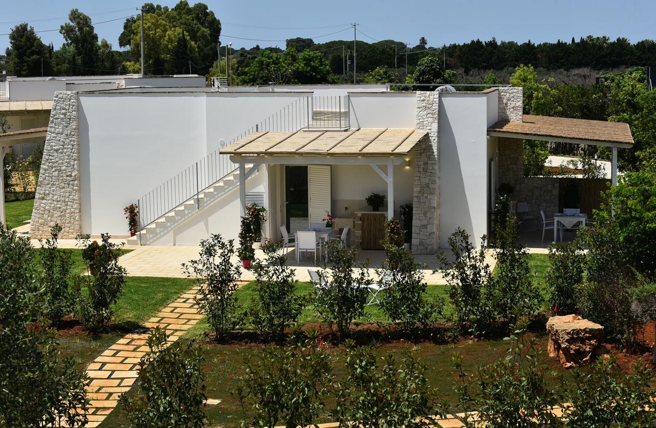 Borgo Fiorito Relais Bed & Breakfast Parabita Luaran gambar