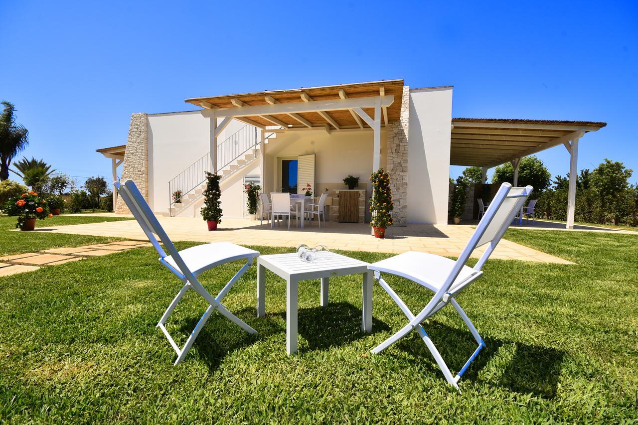 Borgo Fiorito Relais Bed & Breakfast Parabita Luaran gambar