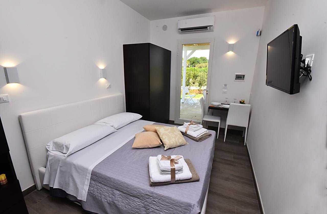 Borgo Fiorito Relais Bed & Breakfast Parabita Luaran gambar