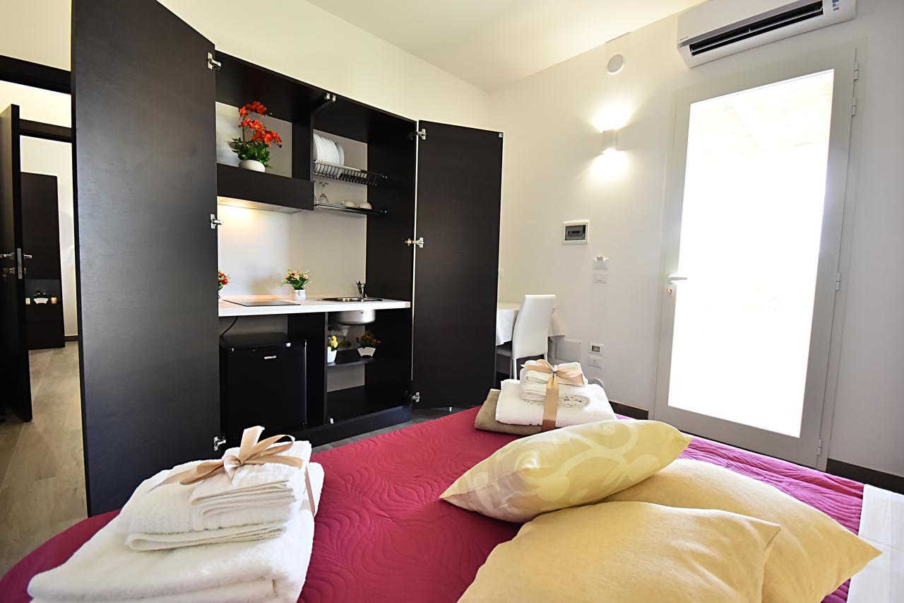 Borgo Fiorito Relais Bed & Breakfast Parabita Luaran gambar