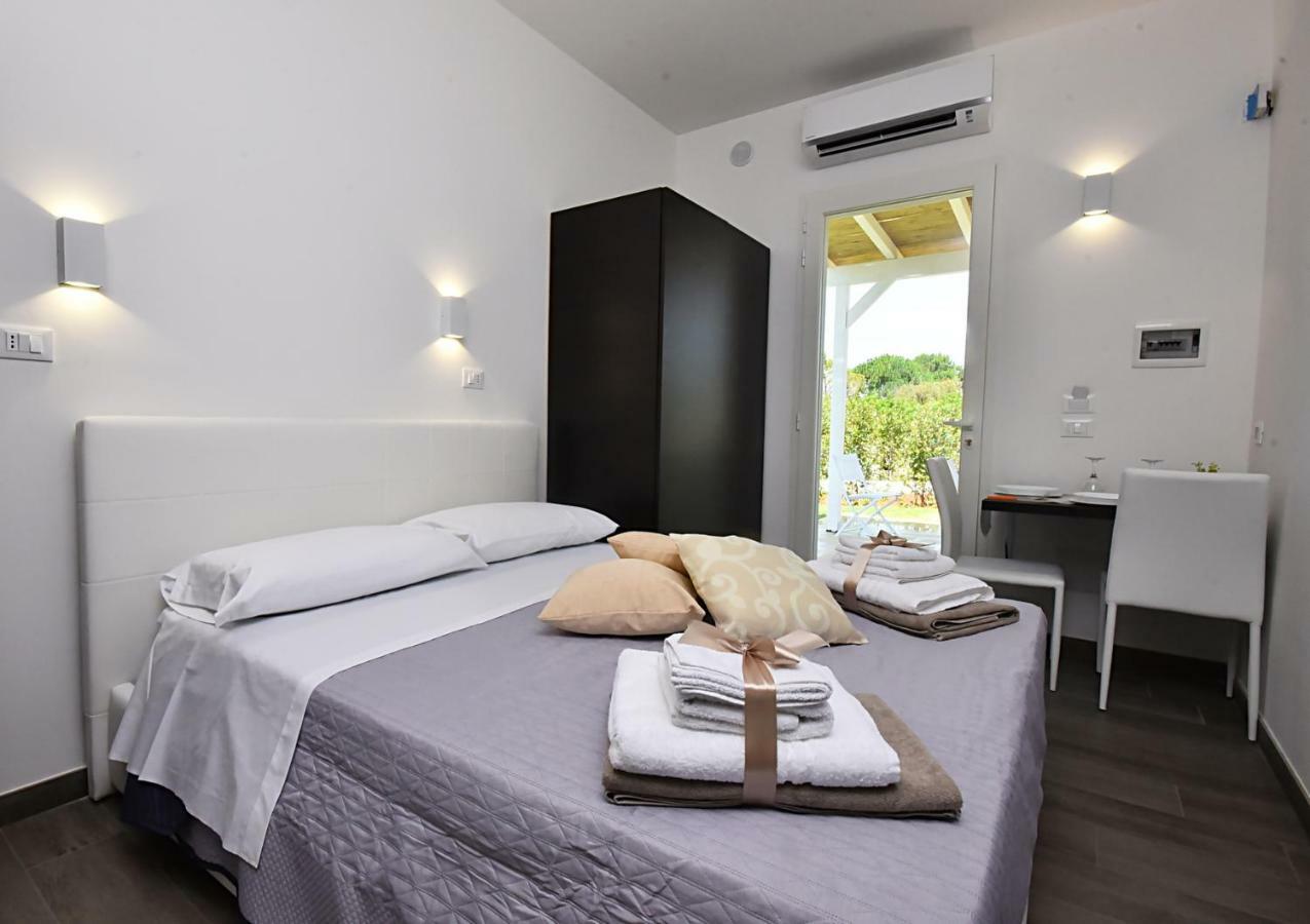 Borgo Fiorito Relais Bed & Breakfast Parabita Luaran gambar